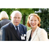 Sommerauftakt 2007 - Geschäftsführer des Steuerberater-Verbandes Köln e.V. mit MdB Gabriele Frechen Sommerauftakt 2007 - Geschäftsführer des Steuerberater-Verbandes Köln e.V. mit MdB Gabriele Frechen