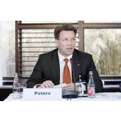 Sommerauftakt 2008 - DStV-Geschäftsführer Norman Peters führt in die Pressekonferenz zum DStV-Sommerauftakt ein