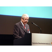 27. Deutscher Steuerberatertag, Hamburg 2004 - StB/vBP Jürgen Pinne, Präsident des Deutschen Steuerberater-verbandes e.V. (DStV) 27. Deutscher Steuerberatertag, Hamburg 2004 - StB/vBP Jürgen Pinne, Präsident des Deutschen Steuerberater-verbandes e.V. (DStV)