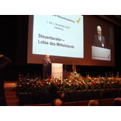 27. Deutscher Steuerberatertag, Hamburg 2004 - StB/vBP Jürgen Pinne, Präsident des Deutschen Steuerberater-verbandes e.V. (DStV) 27. Deutscher Steuerberatertag, Hamburg 2004 - StB/vBP Jürgen Pinne, Präsident des Deutschen Steuerberater-verbandes e.V. (DStV)