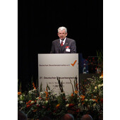 27. Deutscher Steuerberatertag, Hamburg 2004 - StB/vBP Jürgen Pinne, Präsident des Deutschen Steuerberater-verbandes e.V. (DStV) 27. Deutscher Steuerberatertag, Hamburg 2004 - StB/vBP Jürgen Pinne, Präsident des Deutschen Steuerberater-verbandes e.V. (DStV)