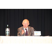 Dr. Wolfgang Schäuble, Bundesminister der Finanzen - Dr. Wolfgang Schäuble, Bundesminister der Finanzen, 34. Deutscher Steuerberatertag, Düsseldorf 2011 Dr. Wolfgang Schäuble, Bundesminister der Finanzen - Dr. Wolfgang Schäuble, Bundesminister der Finanzen, 34. Deutscher Steuerberatertag, Düsseldorf 2011
