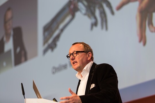 Keynote Karl-Heinz Land, digitaler Darwinist und Evangelist